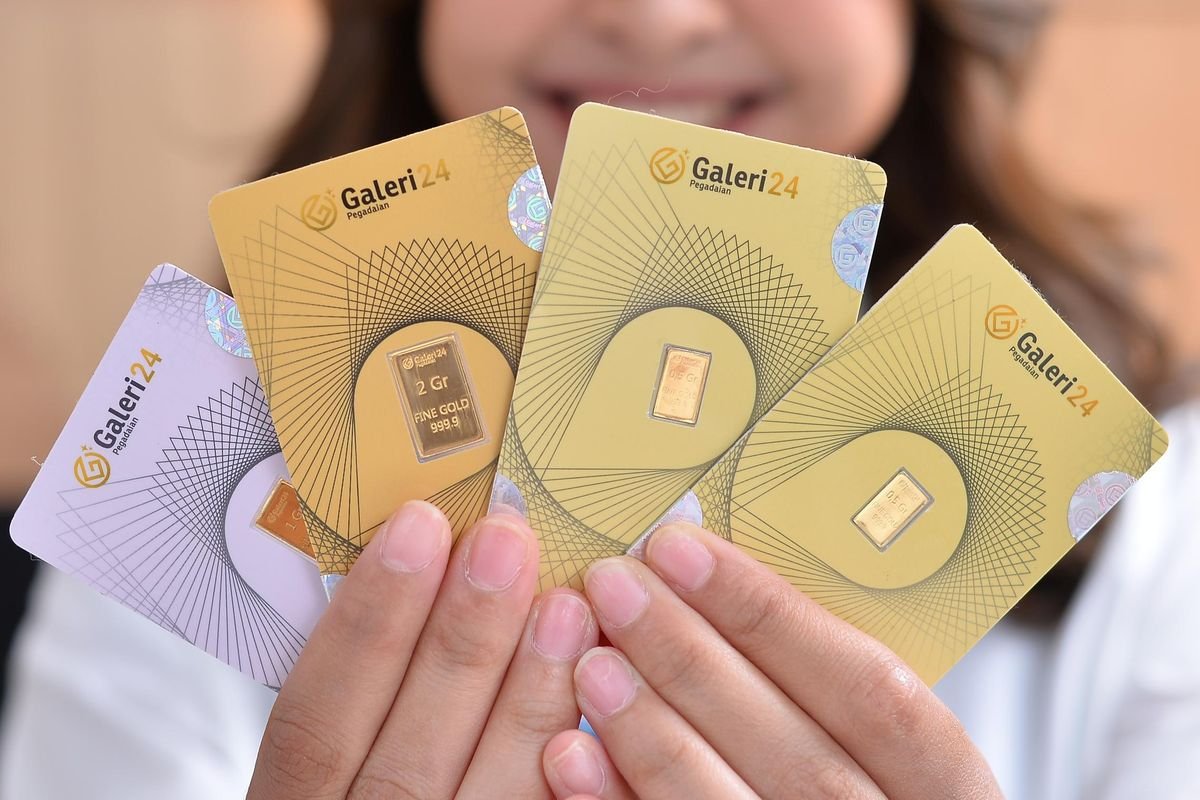 Daftar Harga Emas Antam Hari Ini: Semua Pecahan Kompak Turun, Buyback Terkoreksi