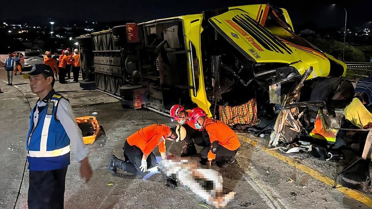 Kronologi dan Fakta Kecelakaan Maut Bus Cahaya Trans di Semarang