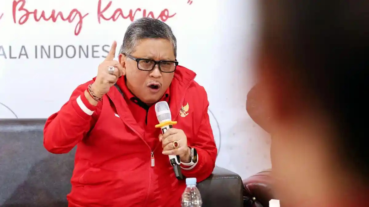 Hasto Kristiyanto Ajak Masyarakat Jadikan Natal 2025 Momentum Solidaritas dan Kepedulian