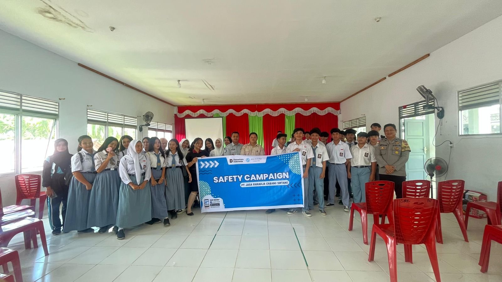 Bangun Budaya Keselamatan di Jalan Raya Jasa Raharja Cabang Sintang Gelar Safety Campaign Kepada Pelajar