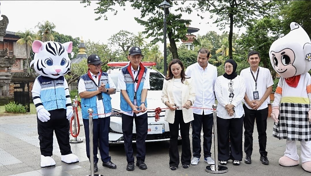 Tingkatkan Standar Keselamatan Pengunjung, JRP Insurance Hadirkan Ambulance Listrik Ramah Lingkungan di TMII