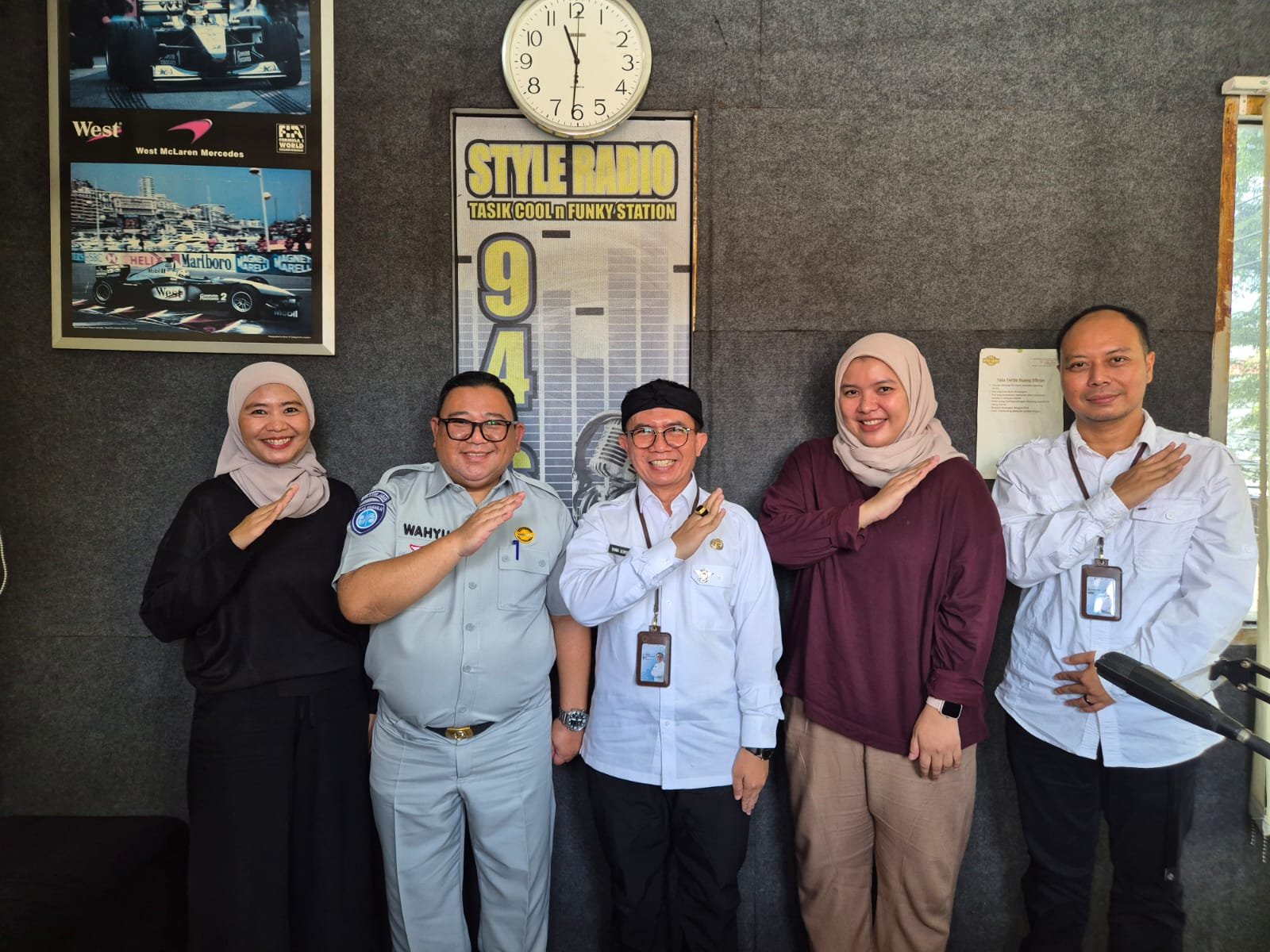 PT Jasa Raharja Bersama P3D Wilayah Kota Tasikmalaya Sosialisasikan Program Gebyar Apresiasi Kepatuhan Wajib Pajak Melalui Talk Show di Style FM