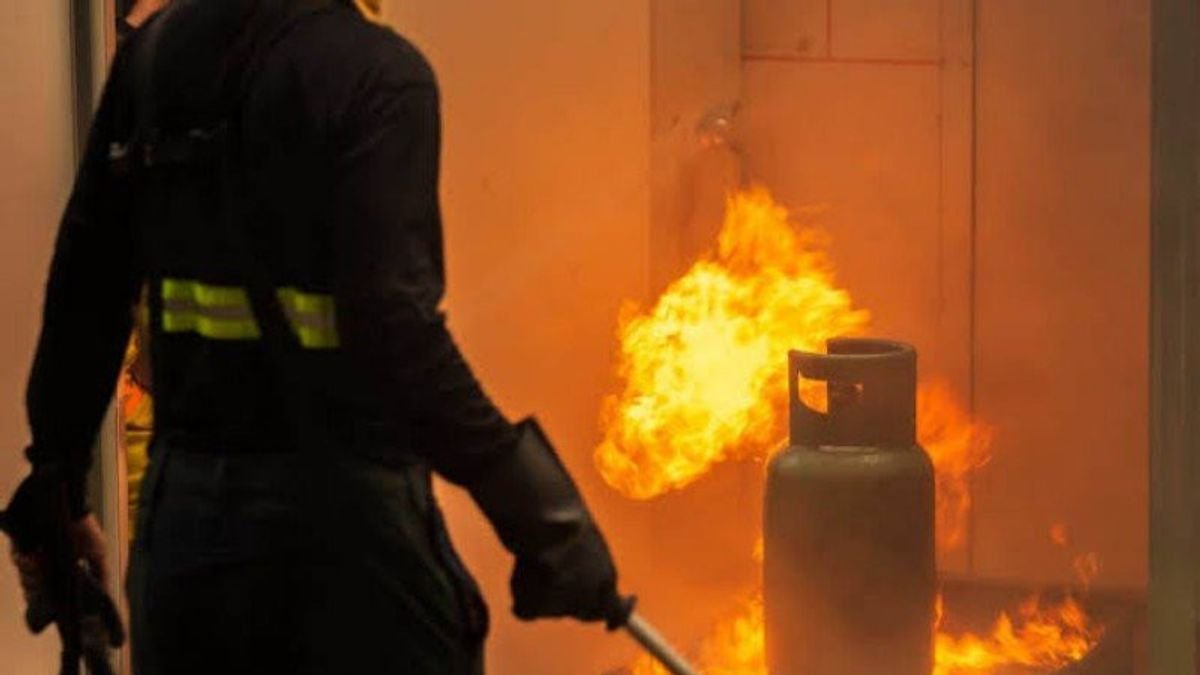 Ledakan Tabung Gas di Tempat Laundry Sebabkan Tiga Rumah Rusak