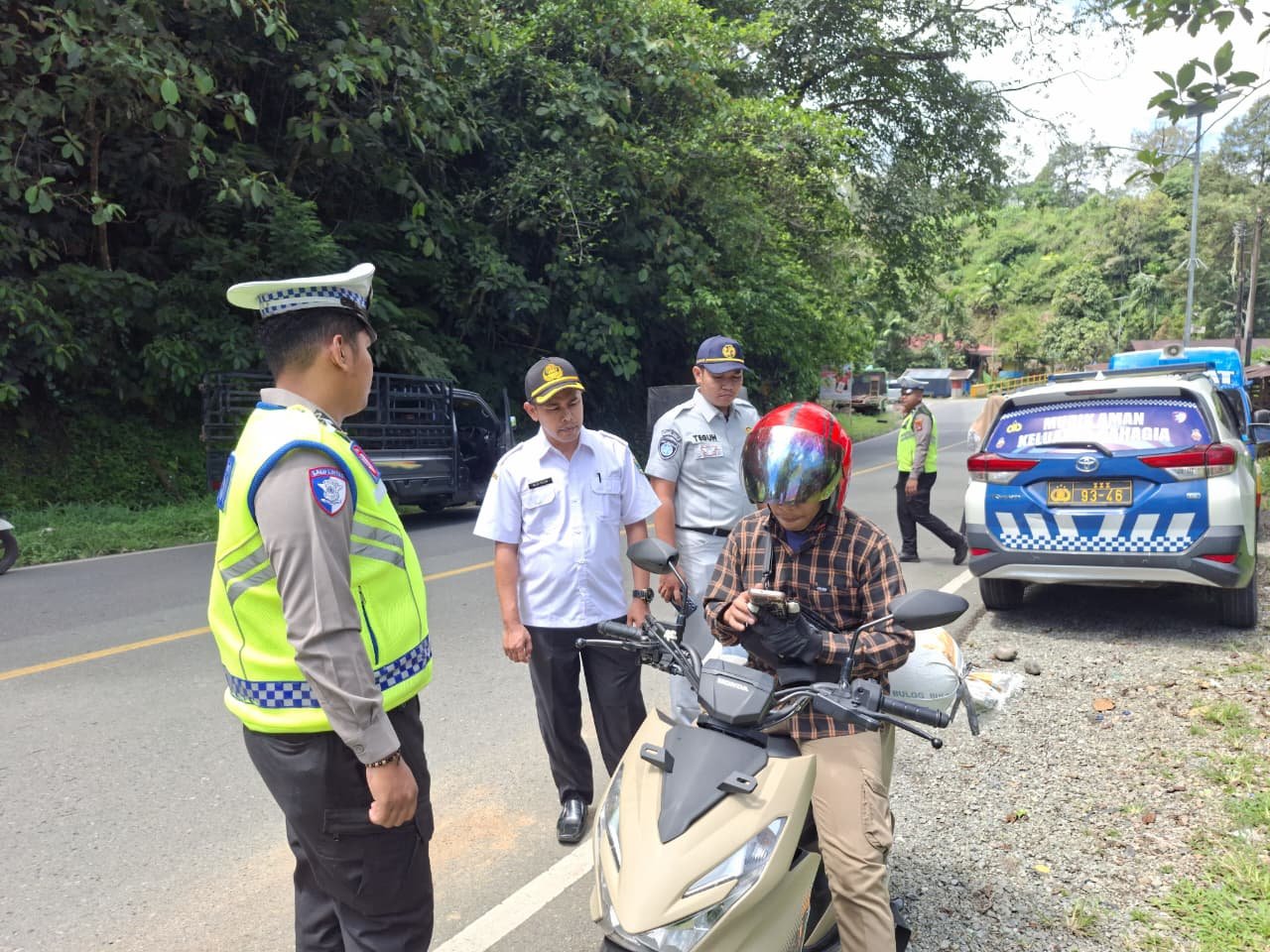 Razia Gabungan Samsat Solok Selatan, Jasa Raharja Sumbar Ajak Masyarakat Taat Pajak dan Utamakan Keselamatan