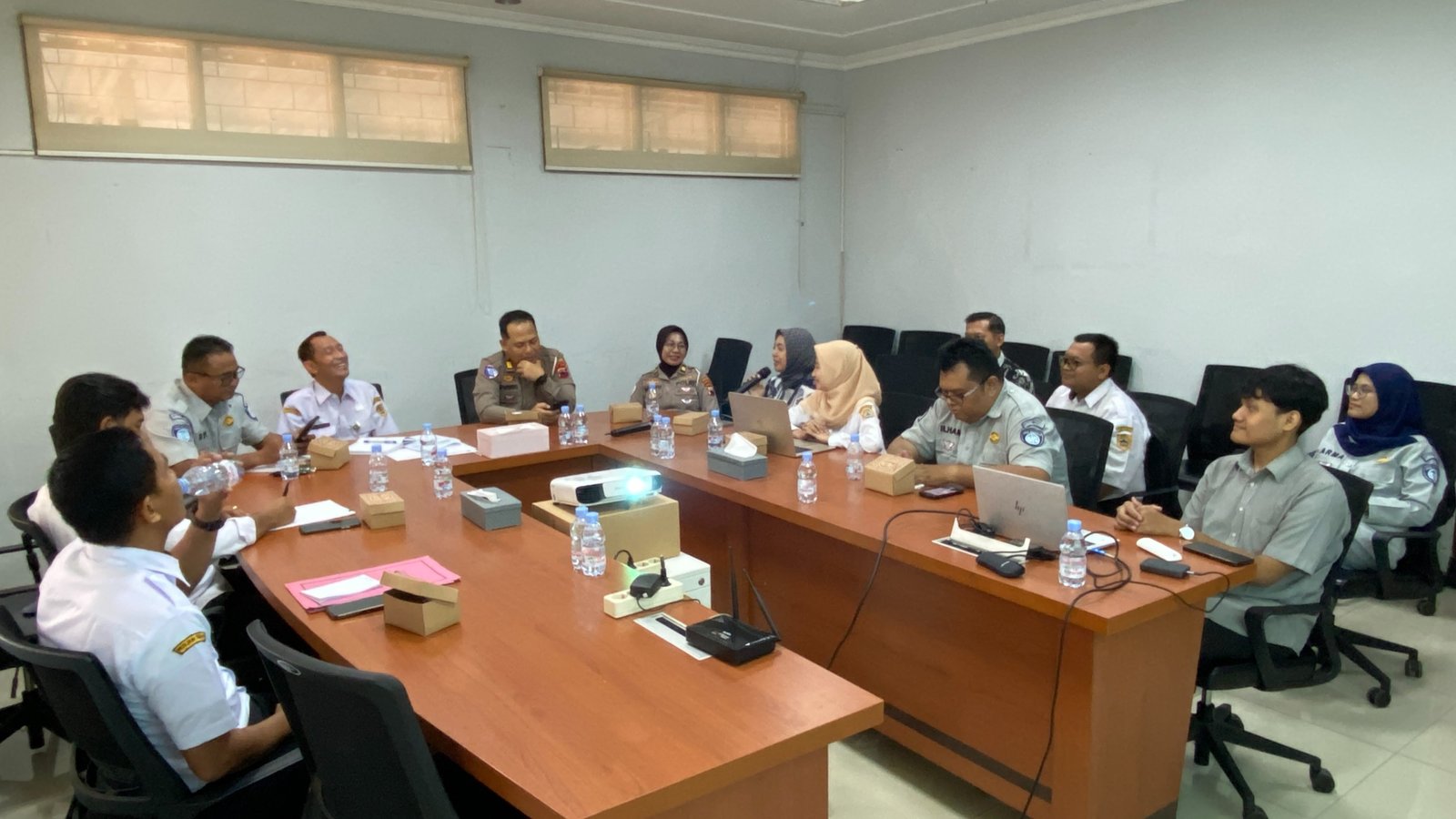 Tekan Tingkat Kecelakaan, Jasa Raharja Purwokerto Bersama Stakeholder Gelar Diskusi FLLAJ