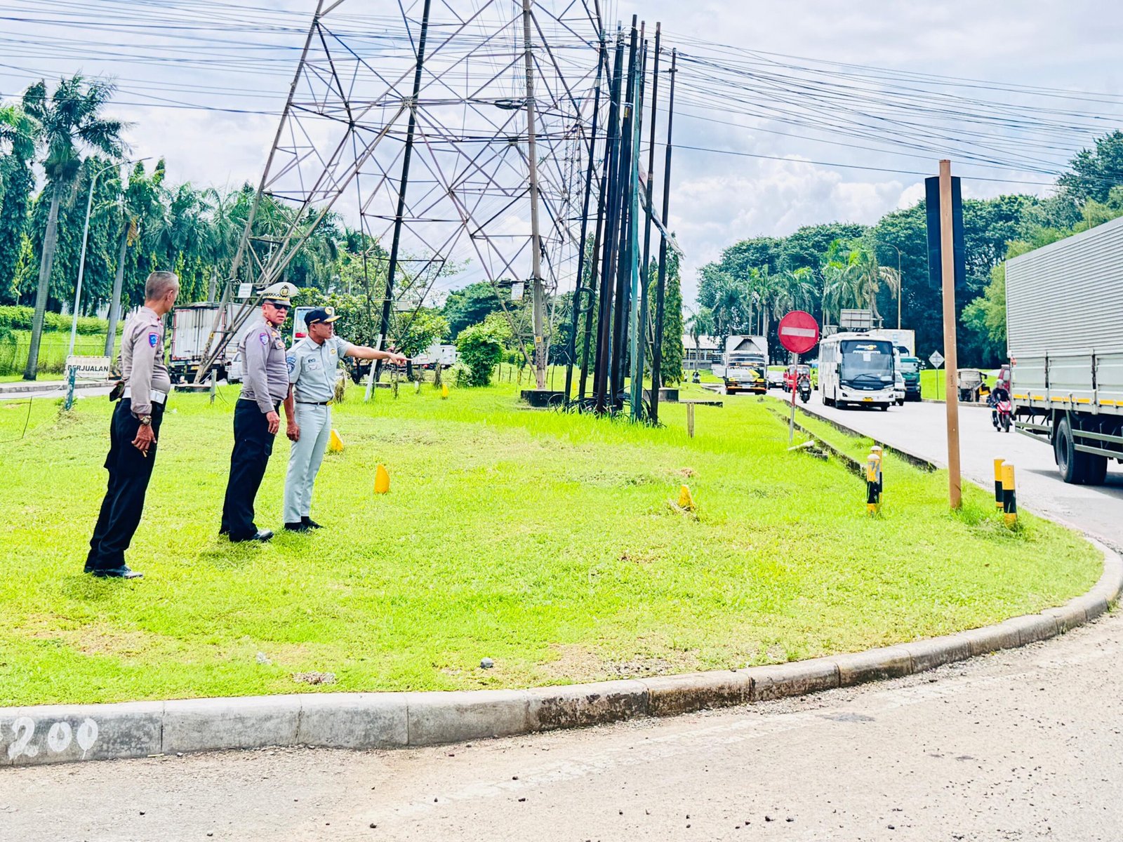 Upaya Tekan Angka Kecelakaan, Jasa Raharja bersama Satlantas Polres Metro Bekasi Survei Titik Rawan Laka di Cikarang Selatan