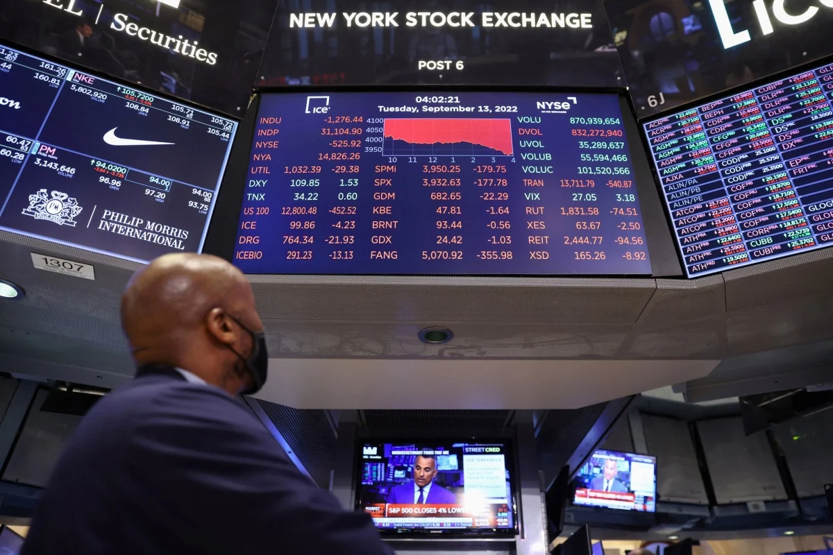 Wall Street Ditutup di Zona Merah Dipicu Konflik AS-Iran dan Selloff Obligasi