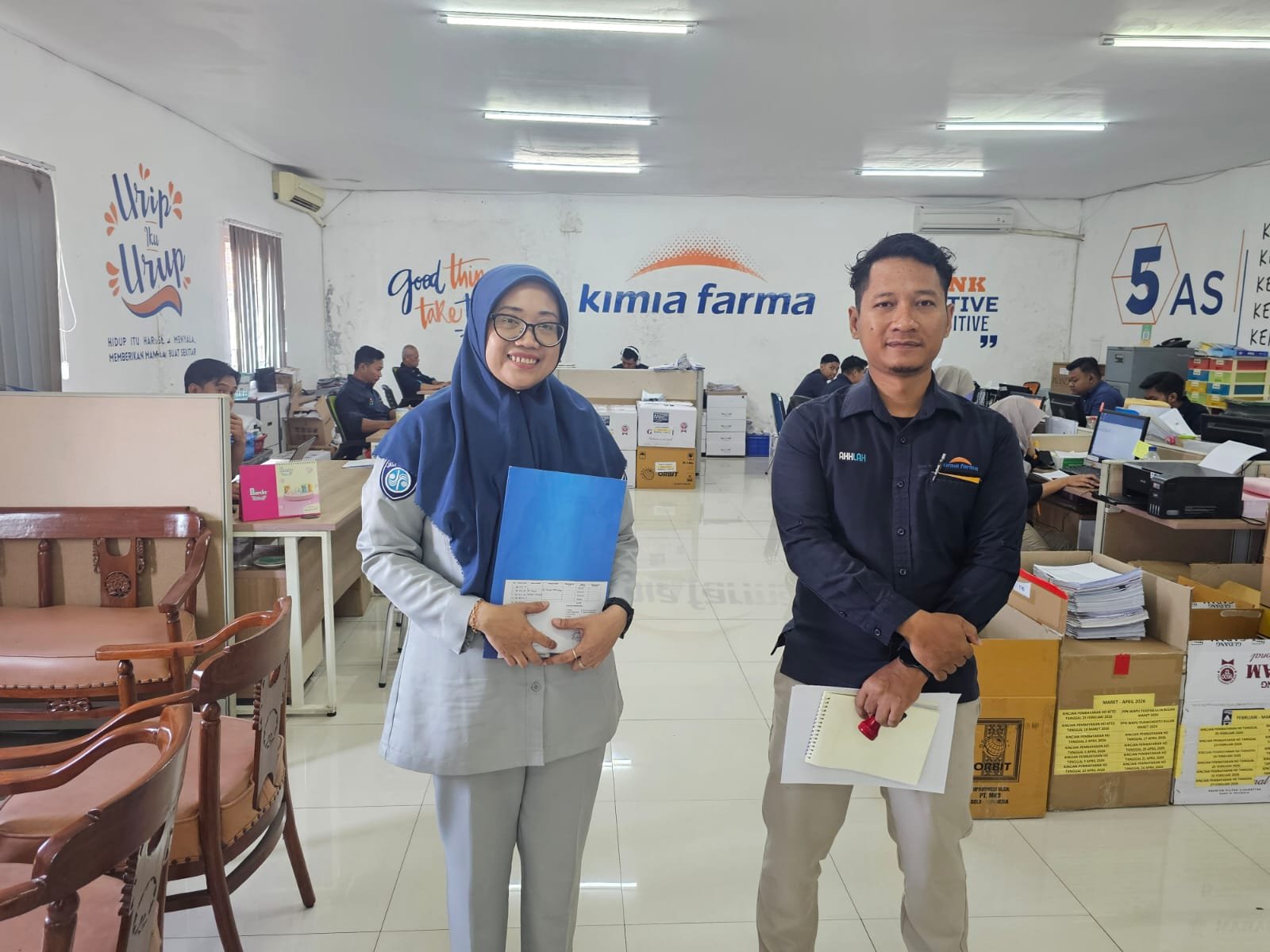 Pendataan Kendaraan Diperkuat, SIGAP Menyambangi Kimia Farma Apotek dan Waroeng Steak Indonesia