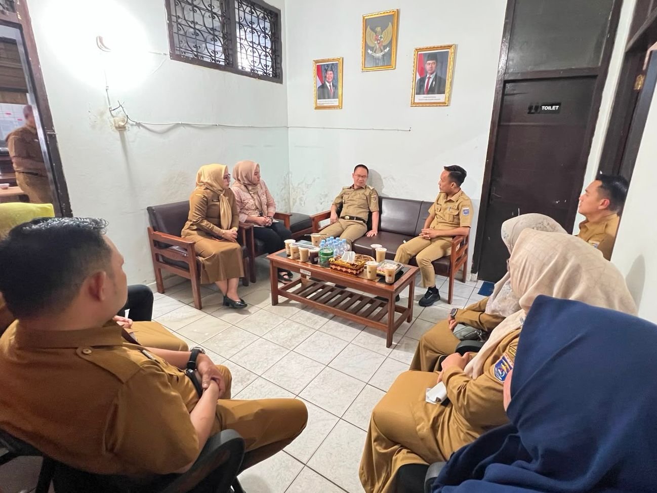 Monitoring Program Keringanan Pajak, Kepala Bapenda Lampung Tinjau Samsat Gunung Sugih dan Metro