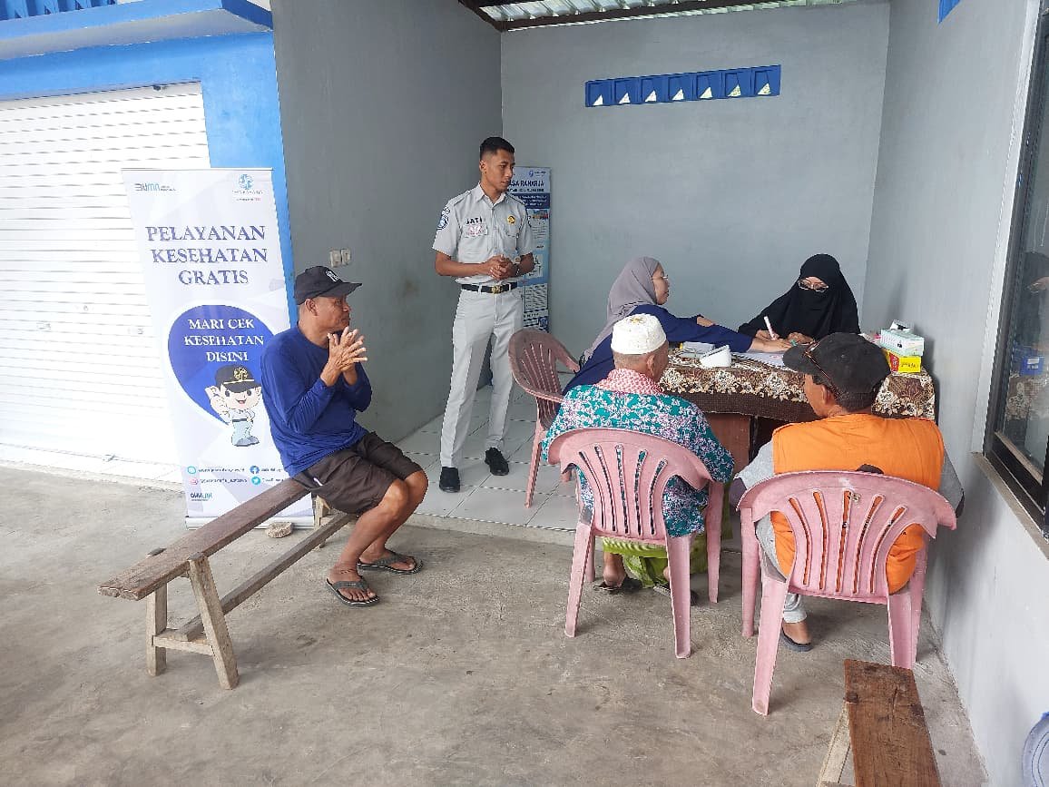Wujud Nyata Komitmen Keselamatan, Jasa Raharja Sumbawa Gelar Pemeriksaan Kesehatan Gratis di Terminal Empang