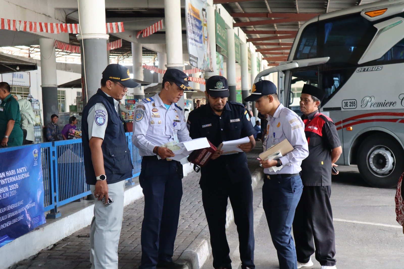 Jelang Libur Sekolah, PT Jasa Raharja Bersama Dinas Perhubungan Laksanakan Ramp Check Angkutan Umum di Terminal Tipe A Indihiang Kota Tasikmalaya