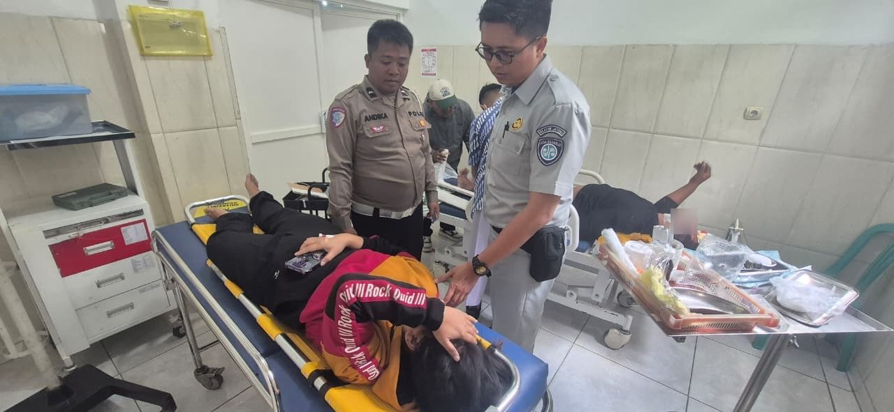 Satgas Quick Response Banjarnegara Bergerak Cepat Tangani Korban Kecelakaan di Bawang