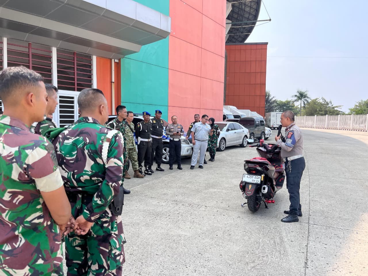Jasa Raharja Dorong Budaya Berkendara Aman melalui Sosialisasi Safety Riding kepada Personel Subdenpom III/1-3 Cibinong