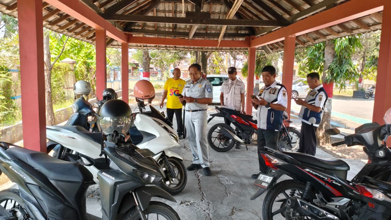 Tim Pembina Samsat Surakarta Gelar Operasi Gabungan, Dorong Kepatuhan Pembayaran PKB