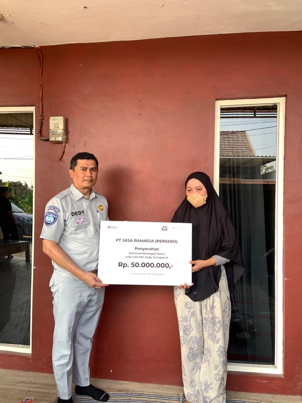  Jasa Raharja Bojonegoro Serahkan Santunan Korban KM Virgo Transport 8 kepada Ahli Waris